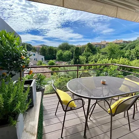 Appt Standing Sttropez Terrasse Piscine Parking * サントロペ